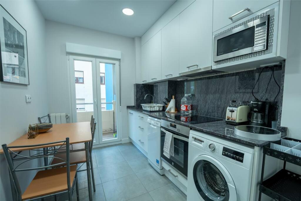 Valdecilla Center Apartment 桑坦德 外观 照片