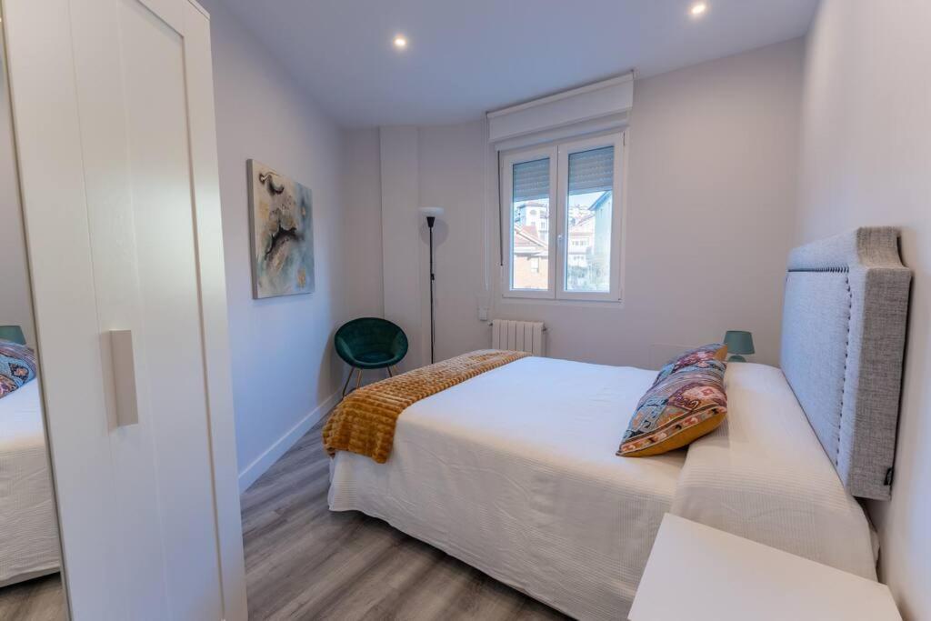 Valdecilla Center Apartment 桑坦德 外观 照片